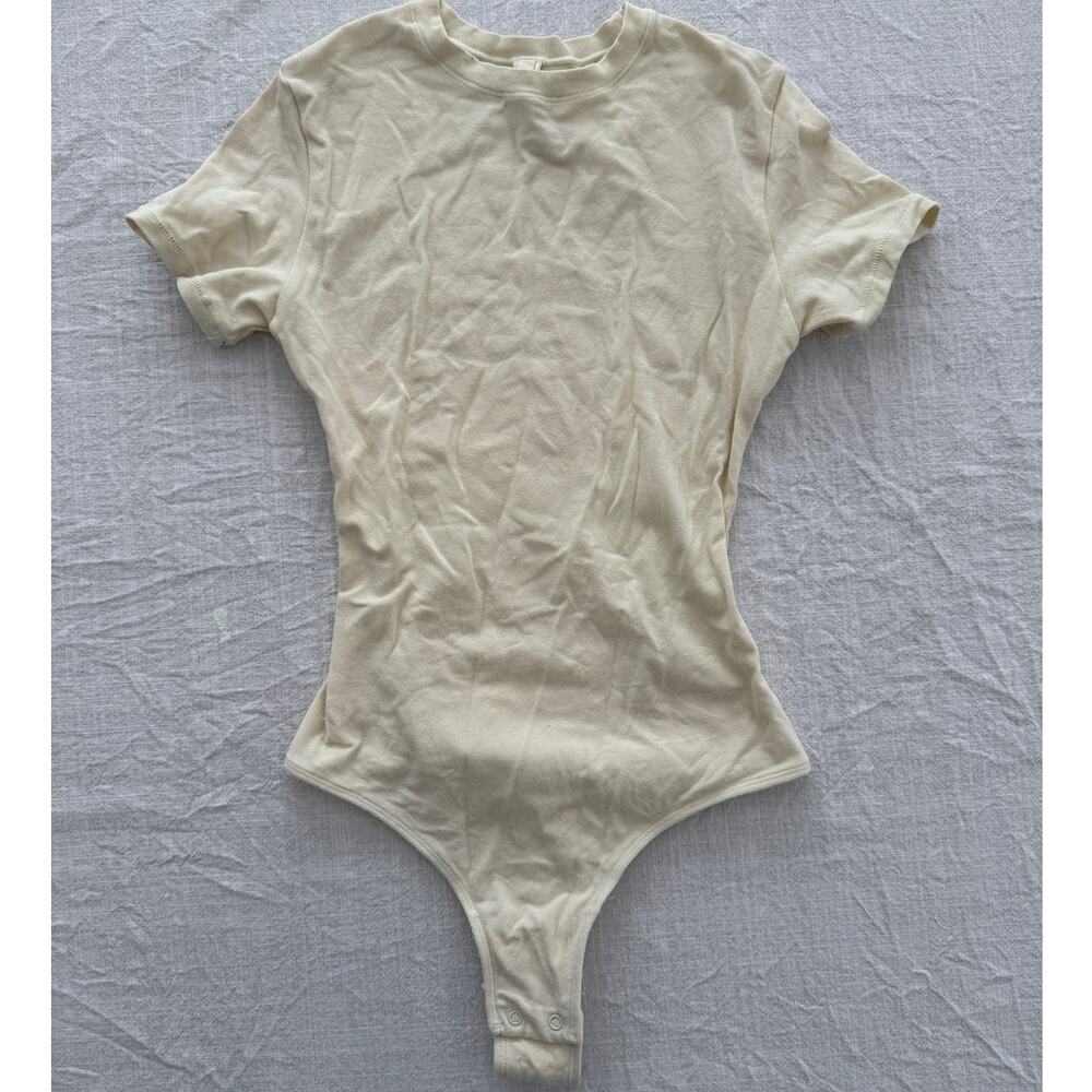 Skims | cream light yellow cotton jersey t-shirt tee shirt thong bodysuit | XS